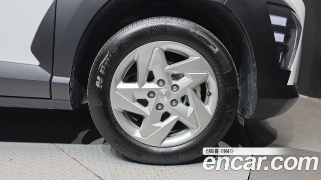 Hyundai Kona 2023 — photo 7