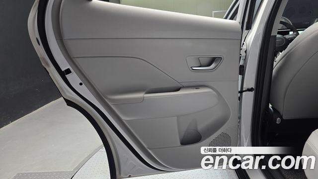 Hyundai Kona 2023 — photo 15