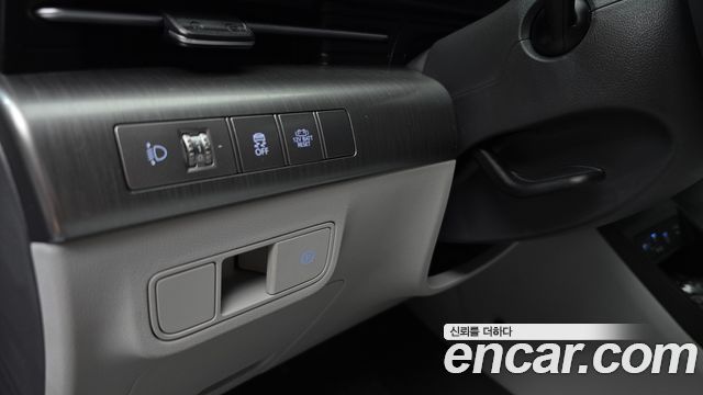 Hyundai Kona 2023 — photo 27