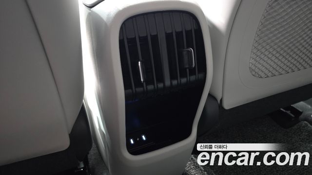 Hyundai Kona 2023 — photo 28