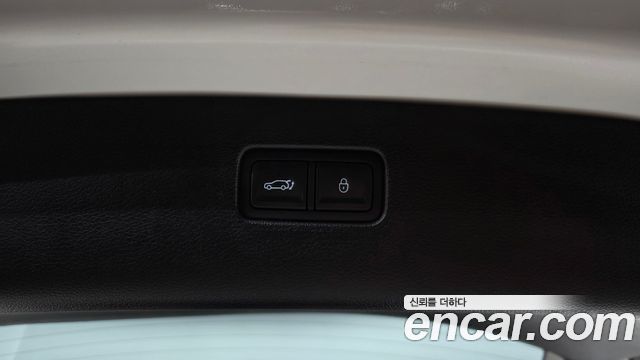 Genesis GV80 2022 — photo 36