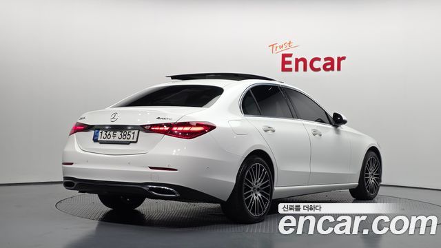Mercedes-Benz C-Class 2022 — photo 2
