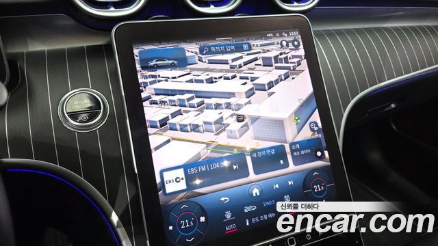 Mercedes-Benz C-Class 2022 — photo 20