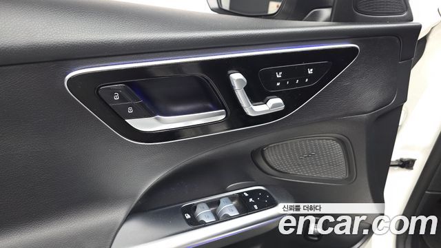 Mercedes-Benz C-Class 2022 — photo 25