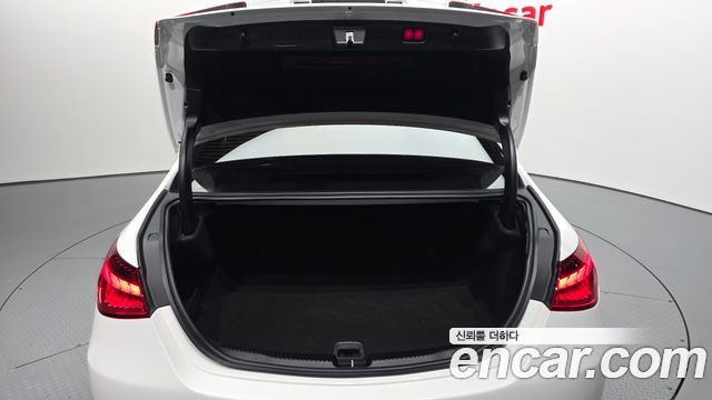 Mercedes-Benz C-Class 2022 — photo 26