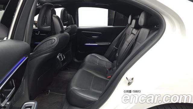 Mercedes-Benz C-Class 2022 — photo 16