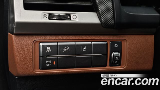 KG Mobility Rexton 2019 — photo 29