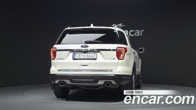 Ford Explorer 2018 — photo 4