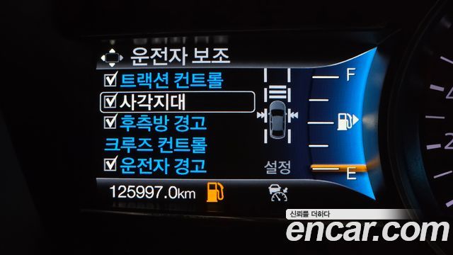 Ford Explorer 2018 — photo 17