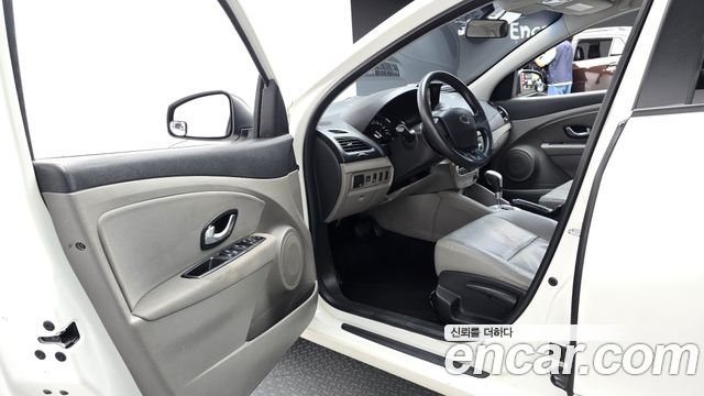 Renault Korea SM3 2011 — photo 10
