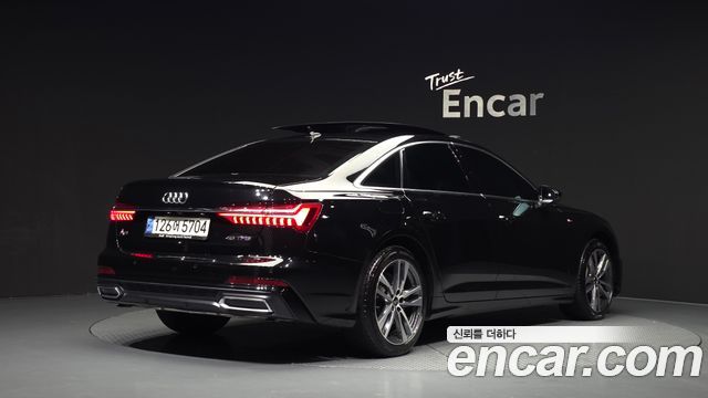Audi A6 2022 — photo 2