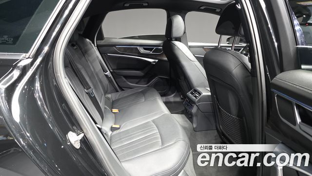 Audi A6 2022 — photo 12