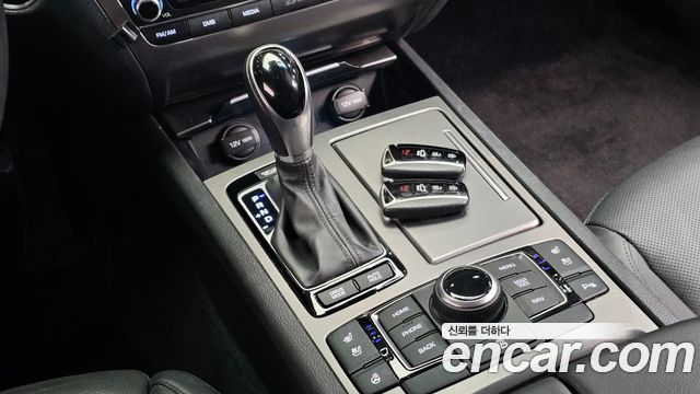 Hyundai Genesis 2016 — photo 9