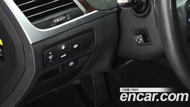 Hyundai Genesis 2016 — photo 14