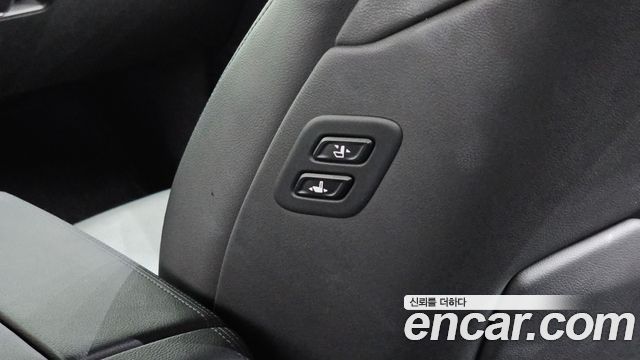 Hyundai Genesis 2016 — photo 17