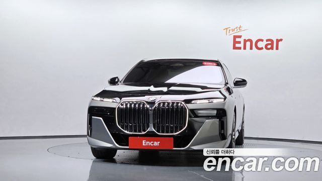 BMW 7-Series 2024 — photo 3