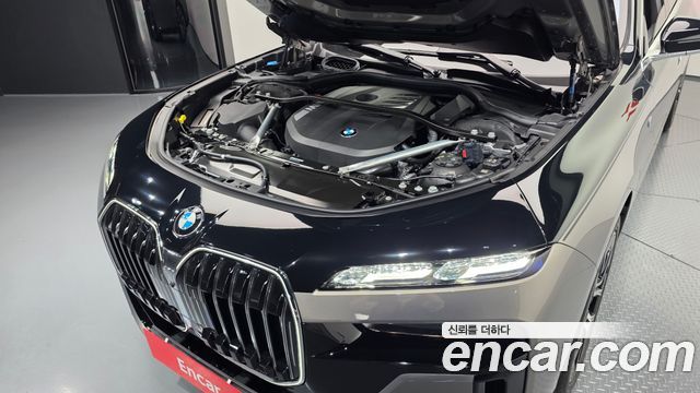 BMW 7-Series 2024 — photo 6