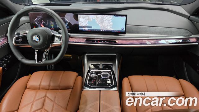 BMW 7-Series 2024 — photo 10