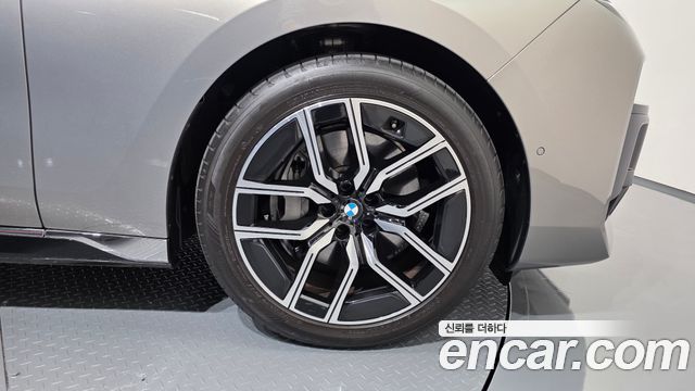 BMW 7-Series 2024 — photo 7