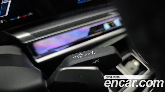 BMW 7-Series 2024 — photo 28