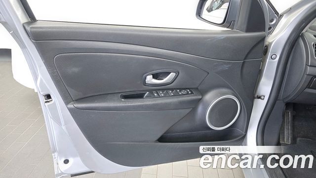 Renault Korea SM3 2019 — photo 14