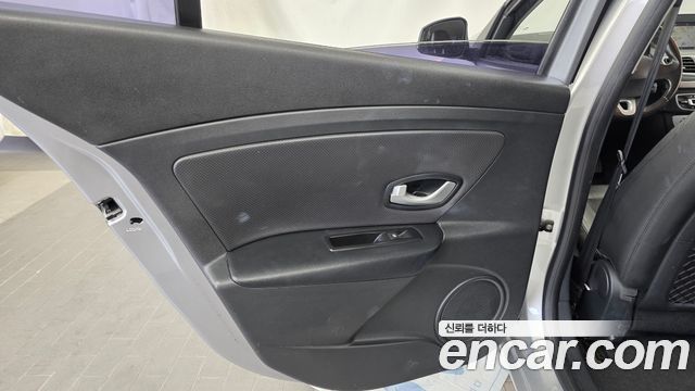 Renault Korea SM3 2019 — photo 15