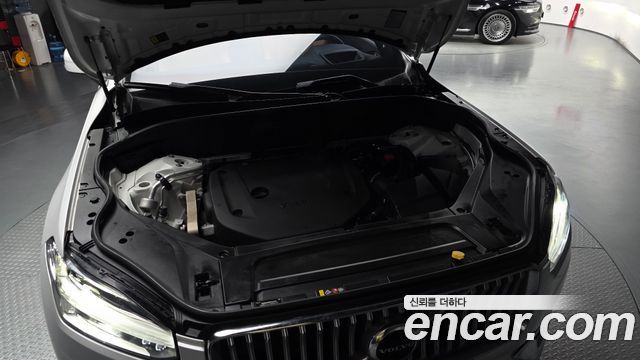 Volvo XC90 2023 — photo 6