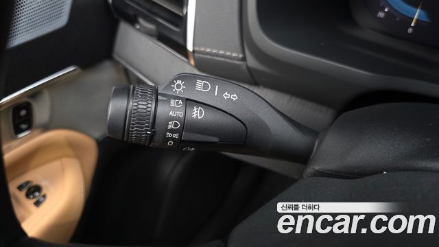 Volvo XC90 2023 — photo 33