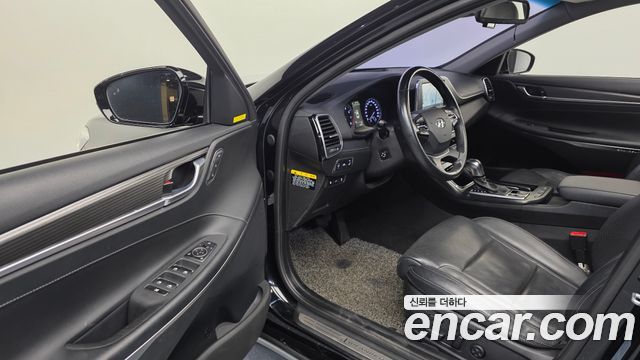 Hyundai Grandeur 2017 — photo 10