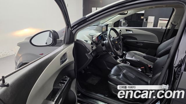 Chevrolet Korea Aveo 2013 — photo 10