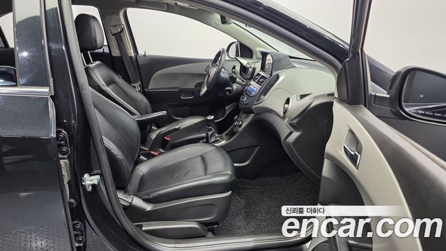 Chevrolet Korea Aveo 2013 — photo 11