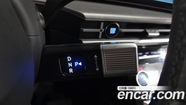 Hyundai Santafe 2025 — photo 9