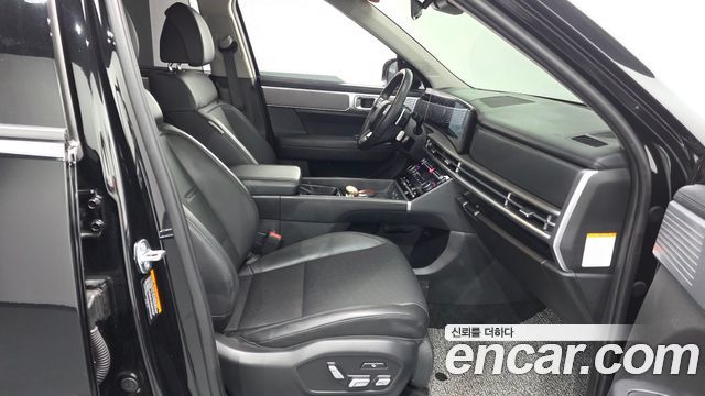 Hyundai Santafe 2025 — photo 11