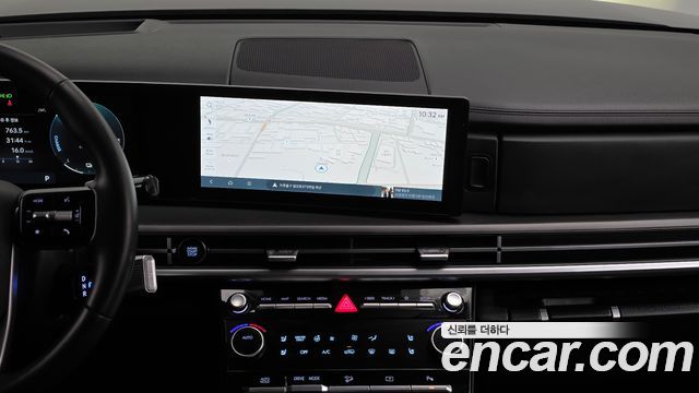 Hyundai Santafe 2025 — photo 14