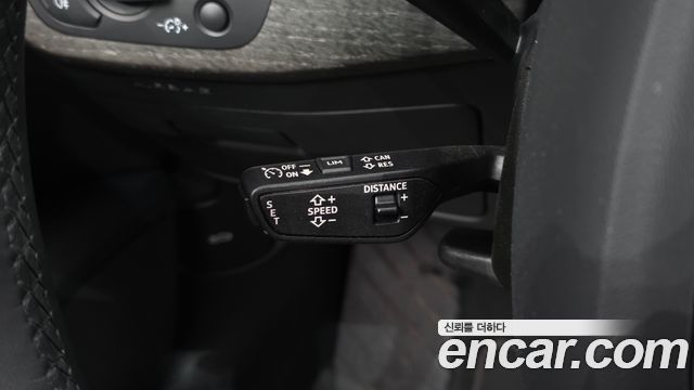Audi A4 2023 — photo 24