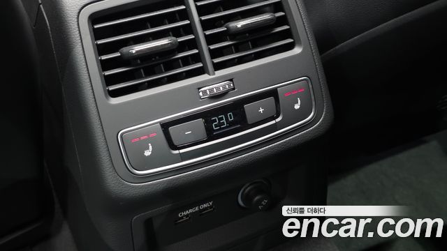 Audi A4 2023 — photo 31