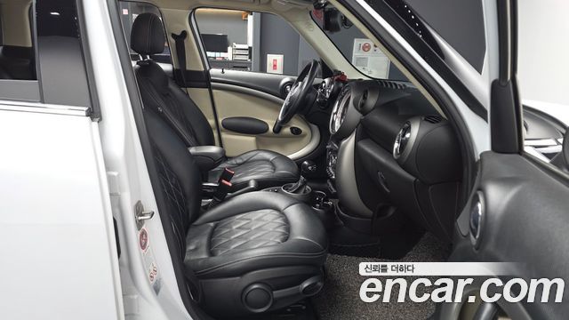 Mini Countryman 2012 — photo 11