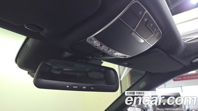 Mercedes-Benz S-Class 2015 — photo 23