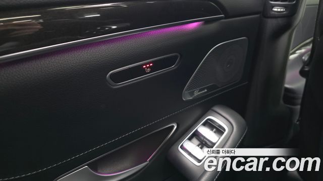 Mercedes-Benz S-Class 2015 — photo 25