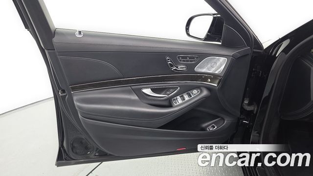 Mercedes-Benz S-Class 2015 — photo 14
