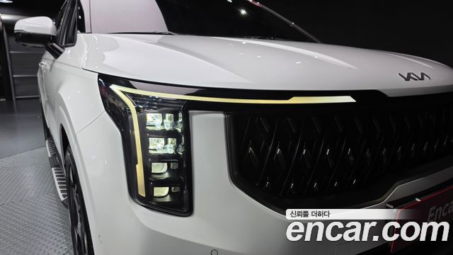 Kia Canival 2024 — photo 8