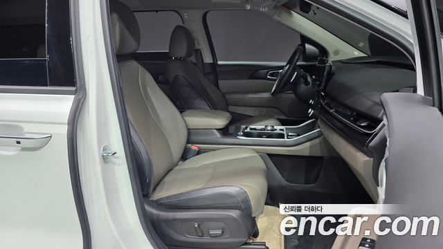 Kia Canival 2024 — photo 16