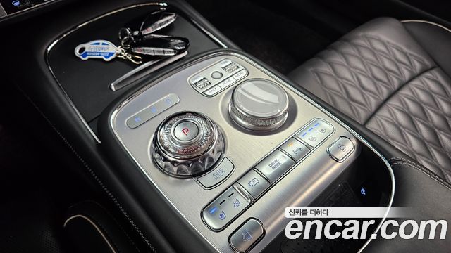 Genesis G90 2023 — photo 9