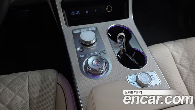Genesis GV80 2024 — photo 12