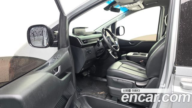 Hyundai Staria 2022 — photo 13