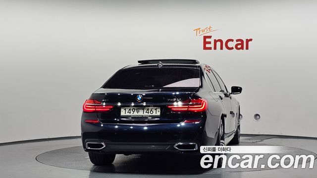 BMW 7-Series 2019 — photo 4