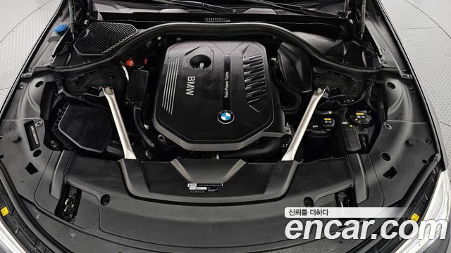 BMW 7-Series 2019 — photo 6
