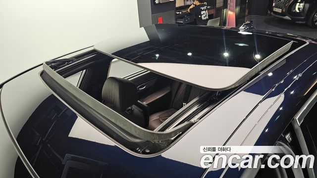 BMW 7-Series 2019 — photo 37