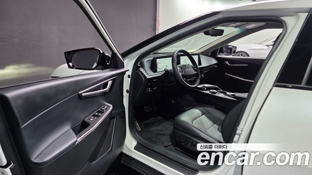 Kia EV6 2024 — photo 10