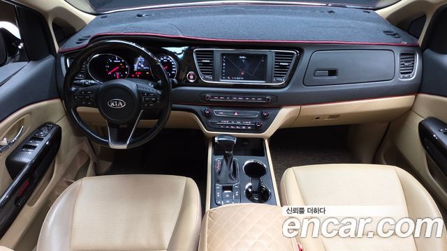 Kia Canival 2020 — photo 7